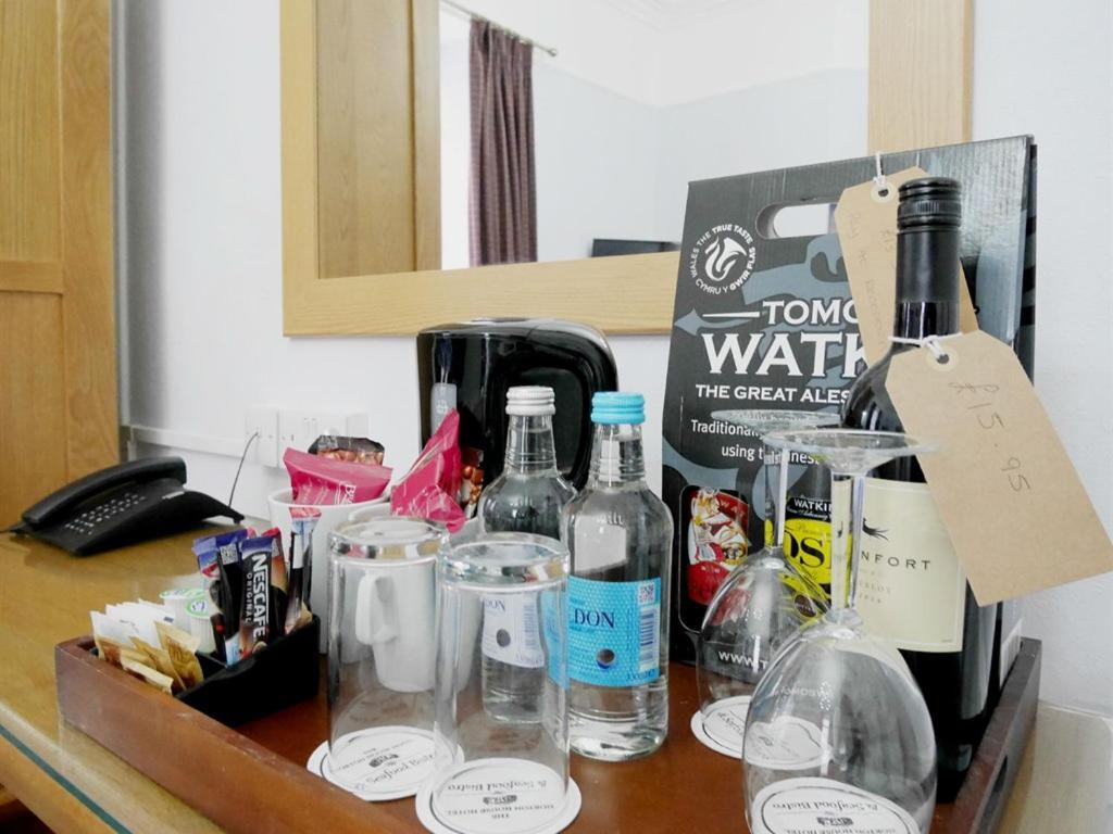 曼波斯诺顿之家酒店 斯旺西 外观 照片